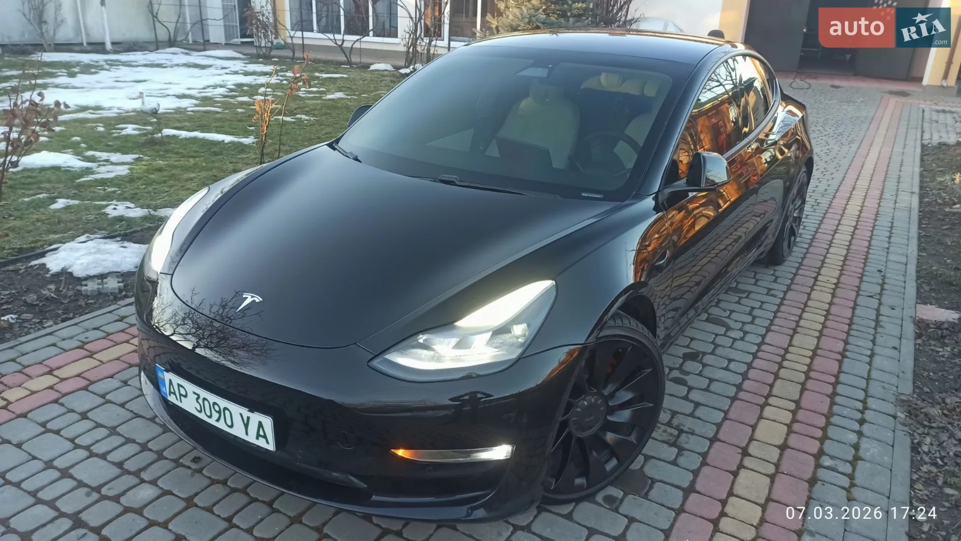 Tesla Model 3, 2021