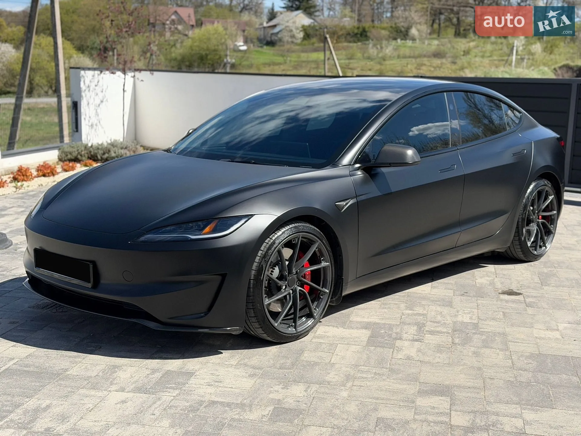 Tesla Model 3, 2024