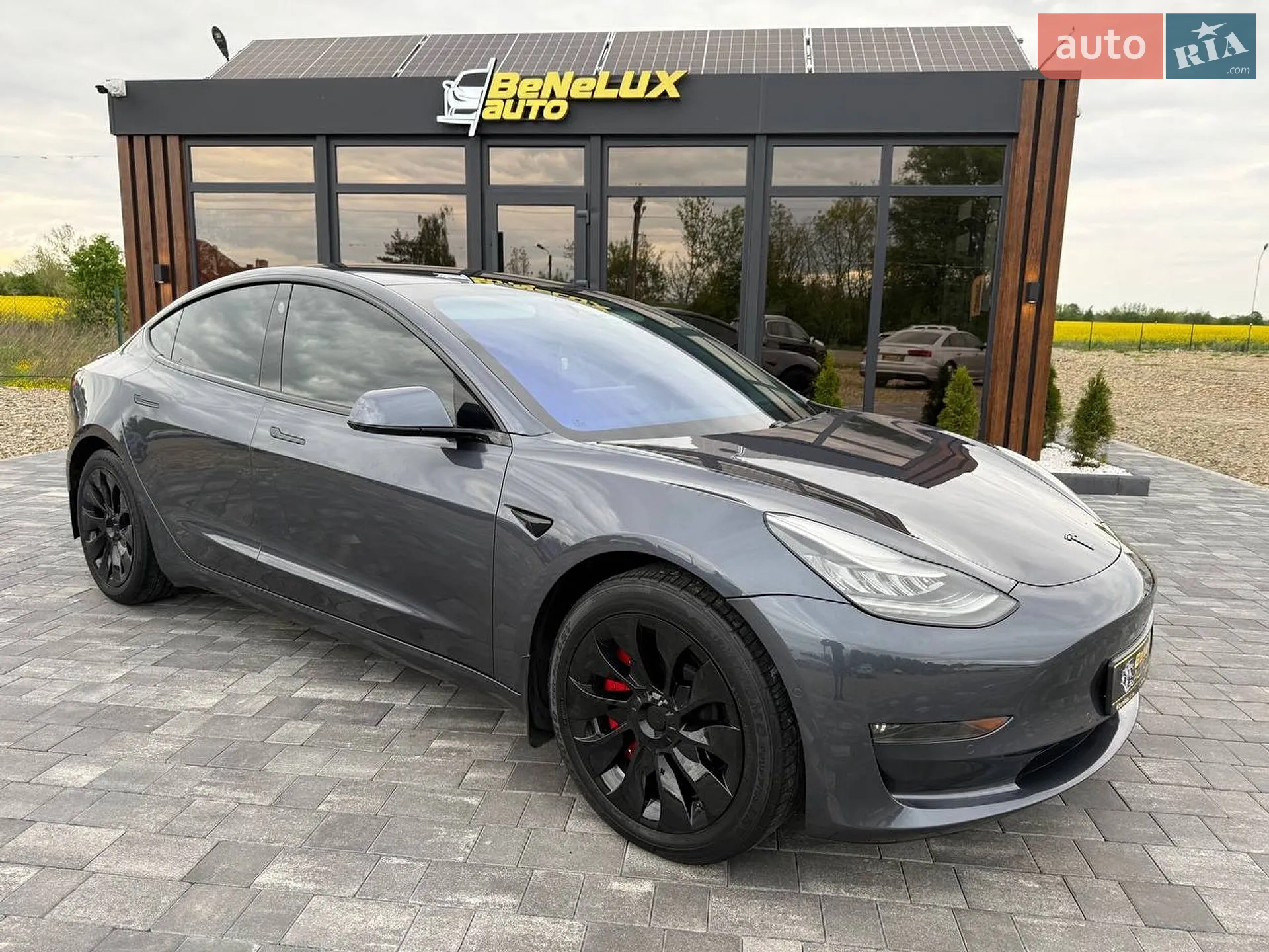Tesla Model 3, 2020