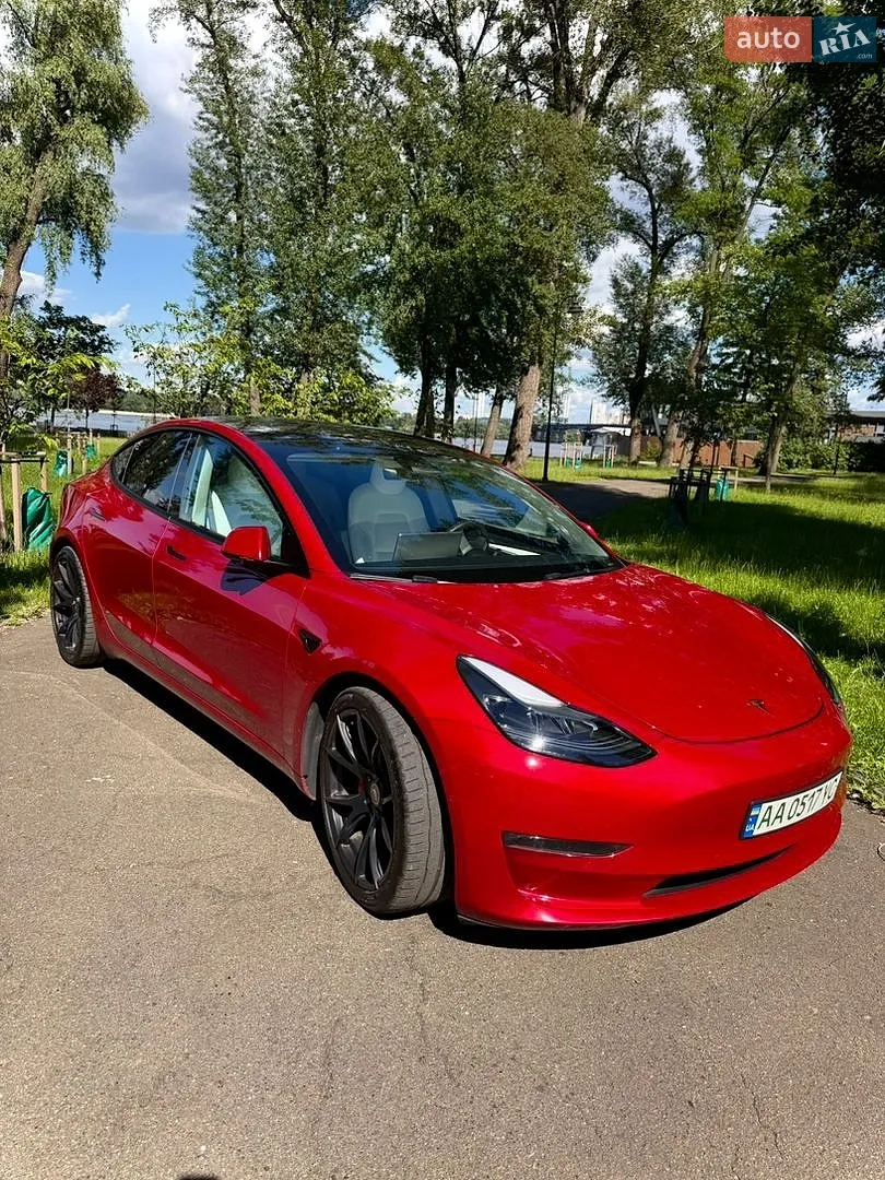 Tesla Model 3, 2022