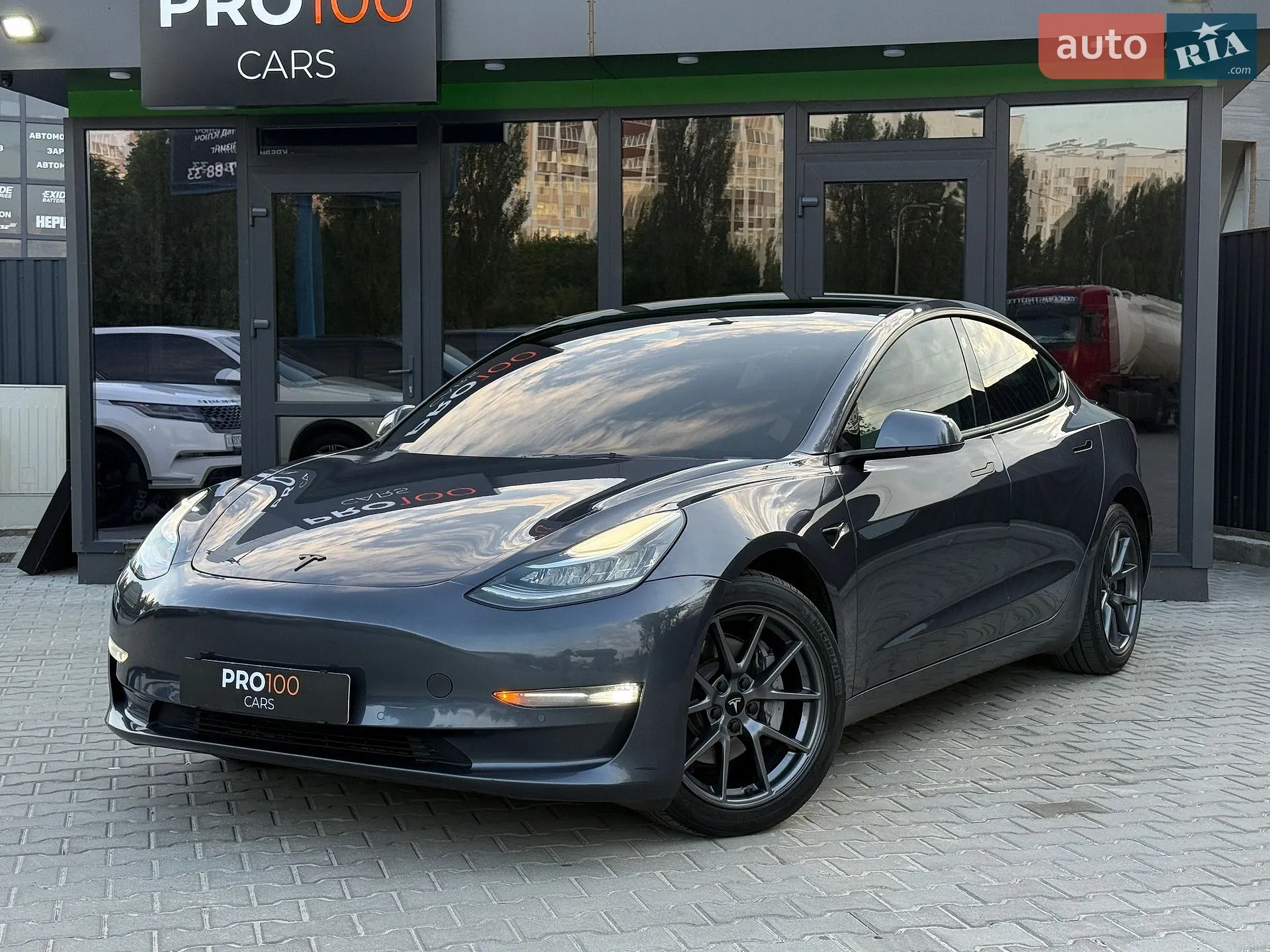 Tesla Model 3, 2022