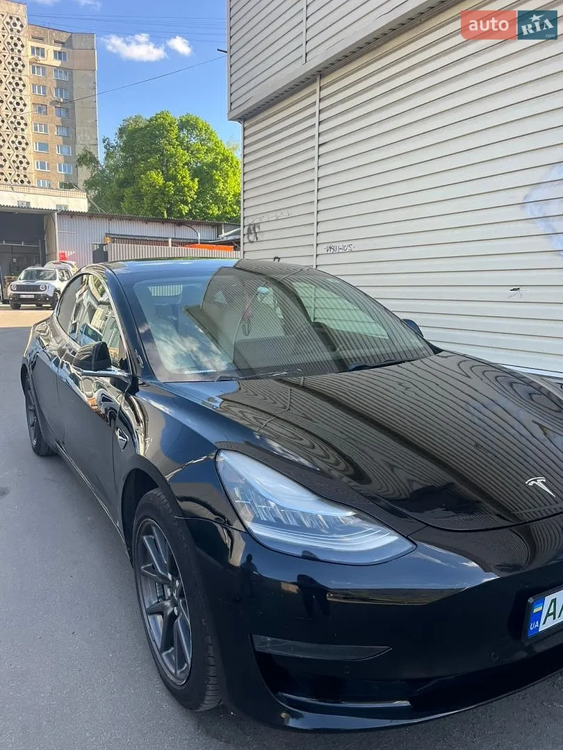 Tesla Model 3, 2019