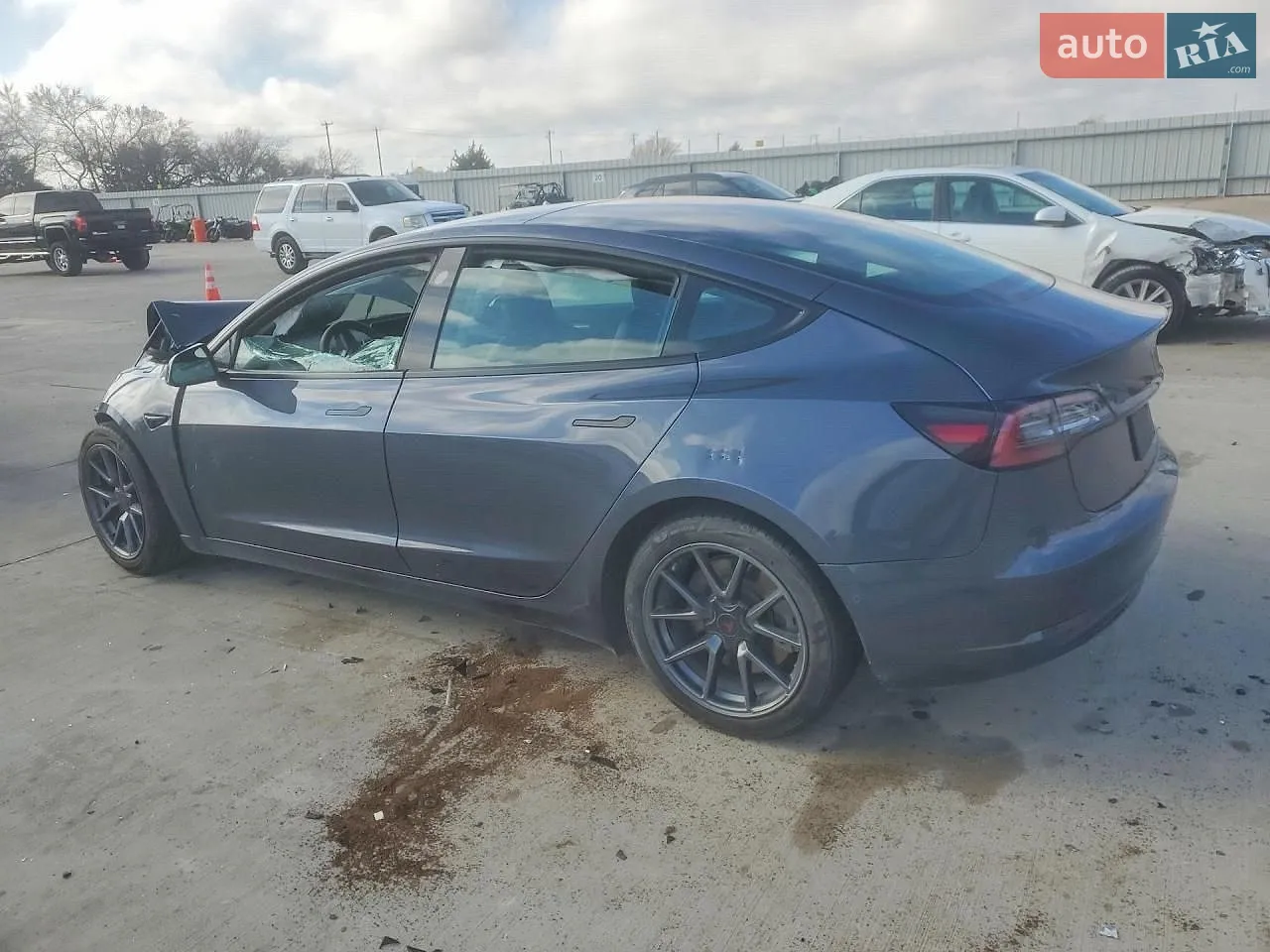 Tesla Model 3, 2022