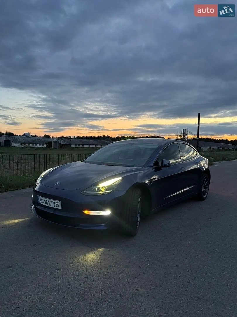 Tesla Model 3, 2022