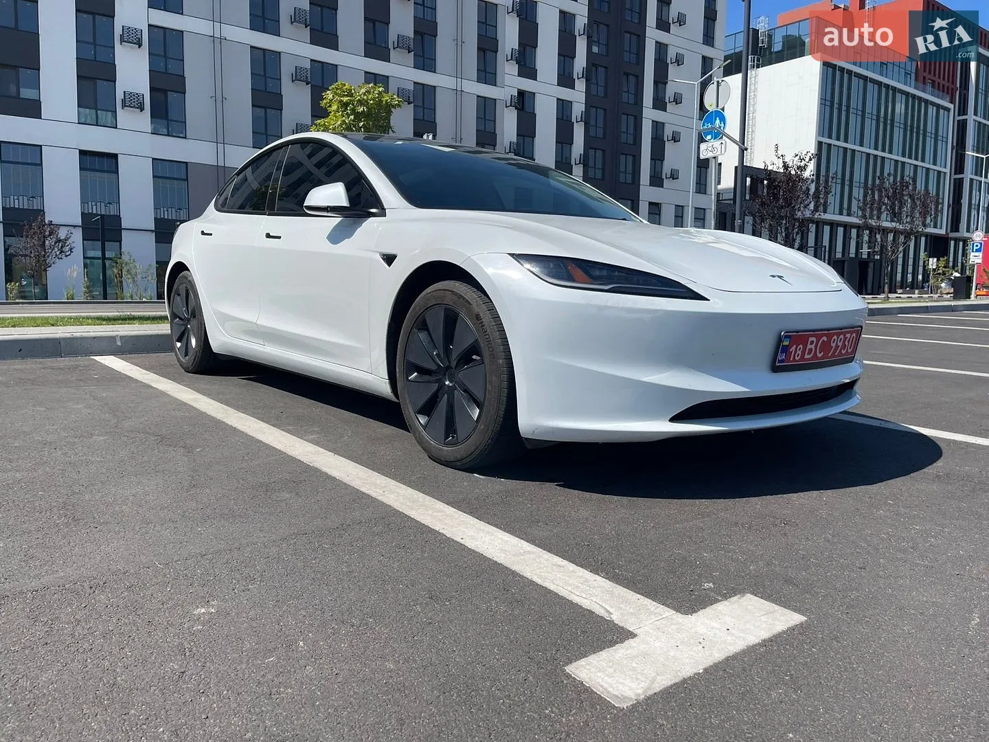 Tesla Model 3, 2024