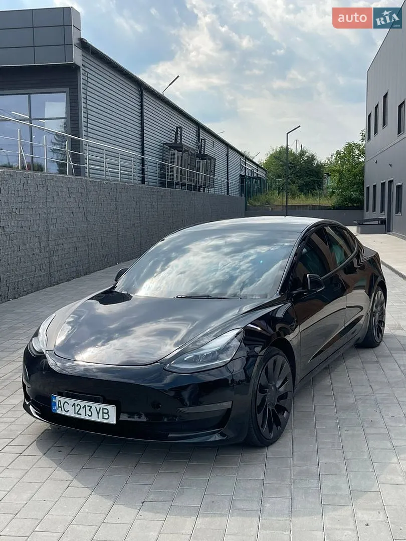 Tesla Model 3, 2023