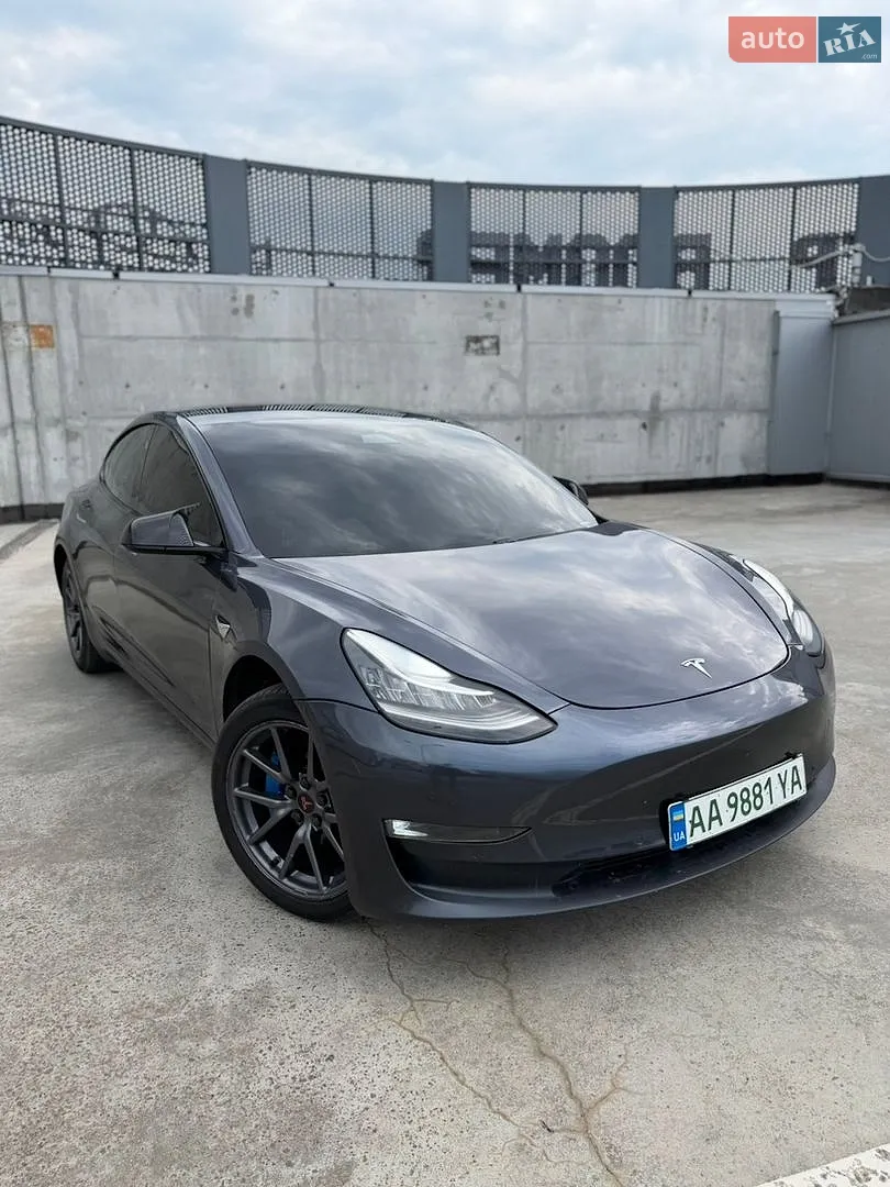 Tesla Model 3, 2019