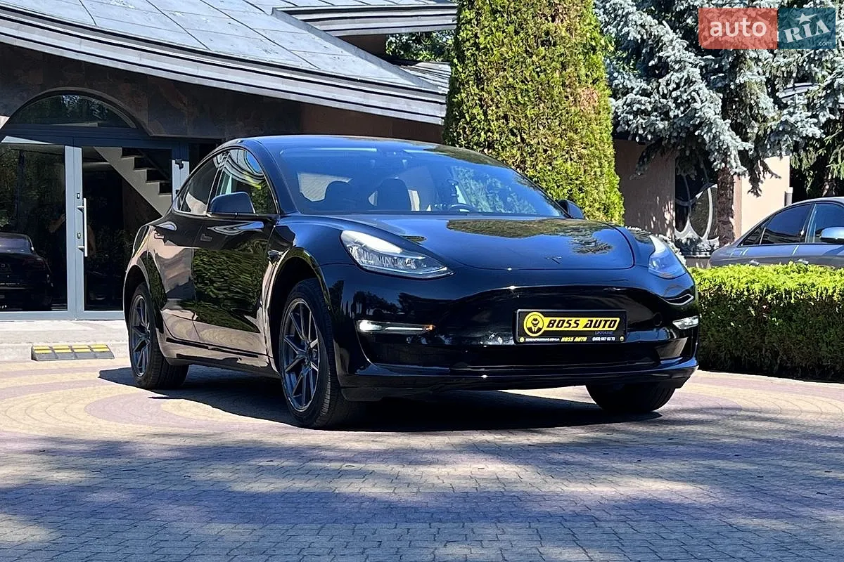 Tesla Model 3, 2018
