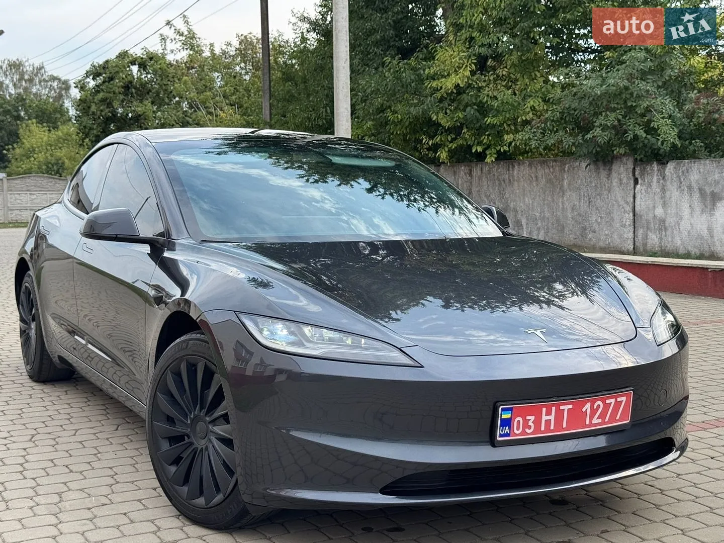 Tesla Model 3, 2025