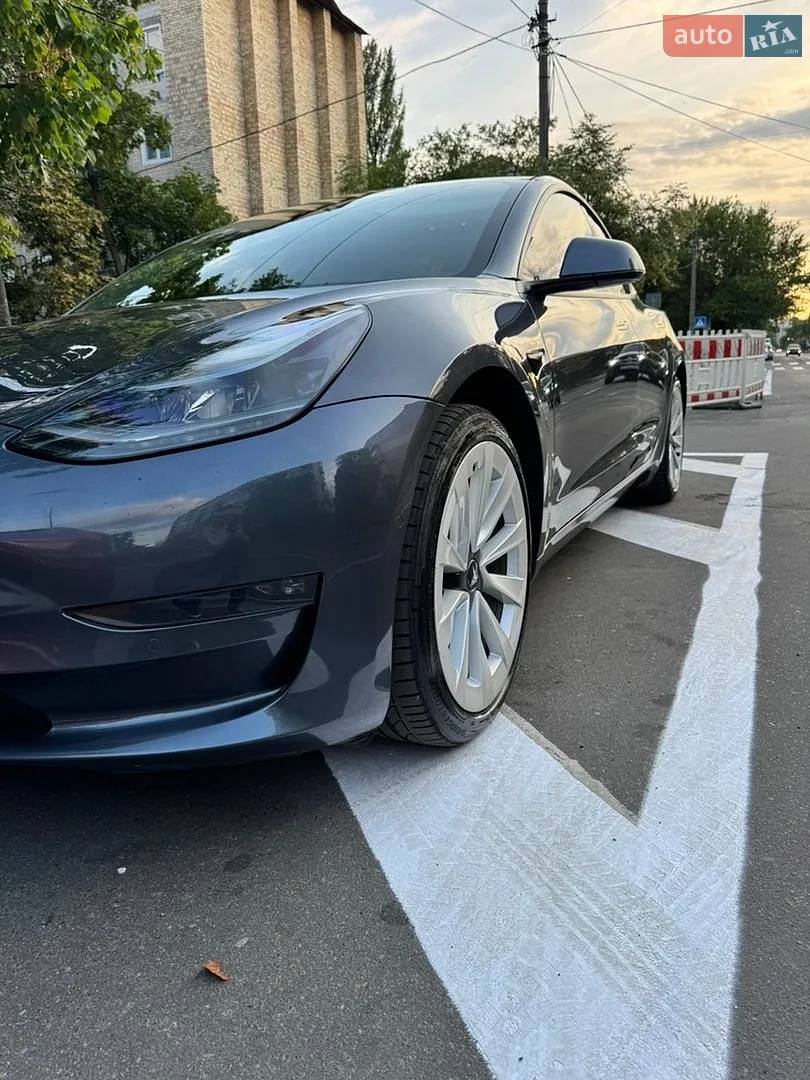 Tesla Model 3, 2021