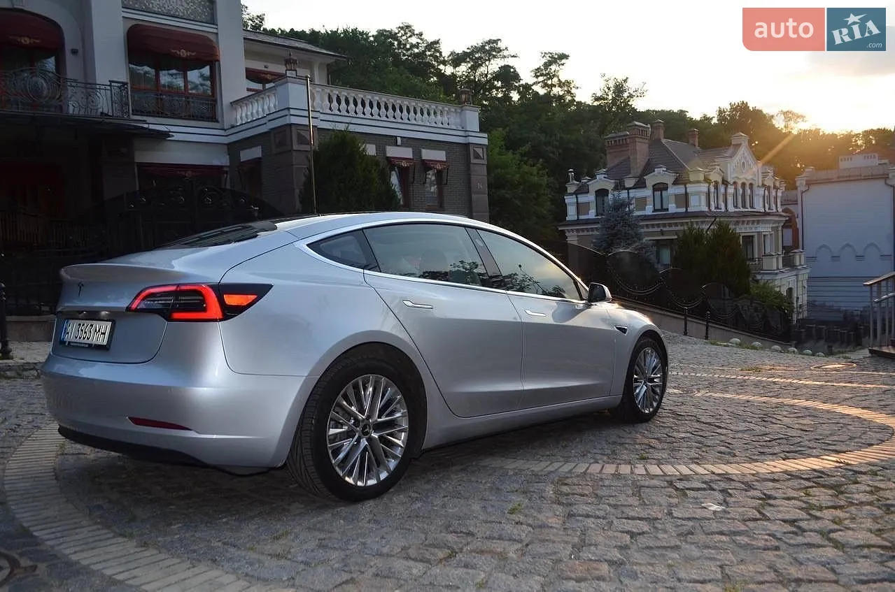 Tesla Model 3, 2018