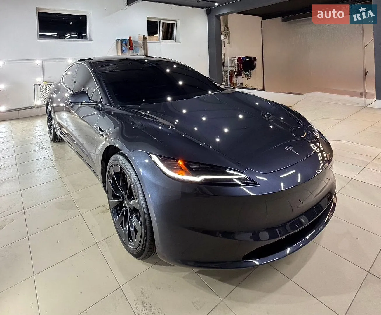 Tesla Model 3, 2024