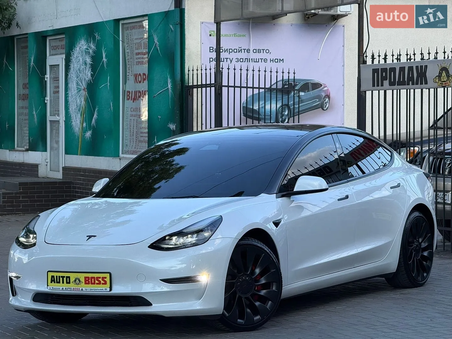 Tesla Model 3, 2023