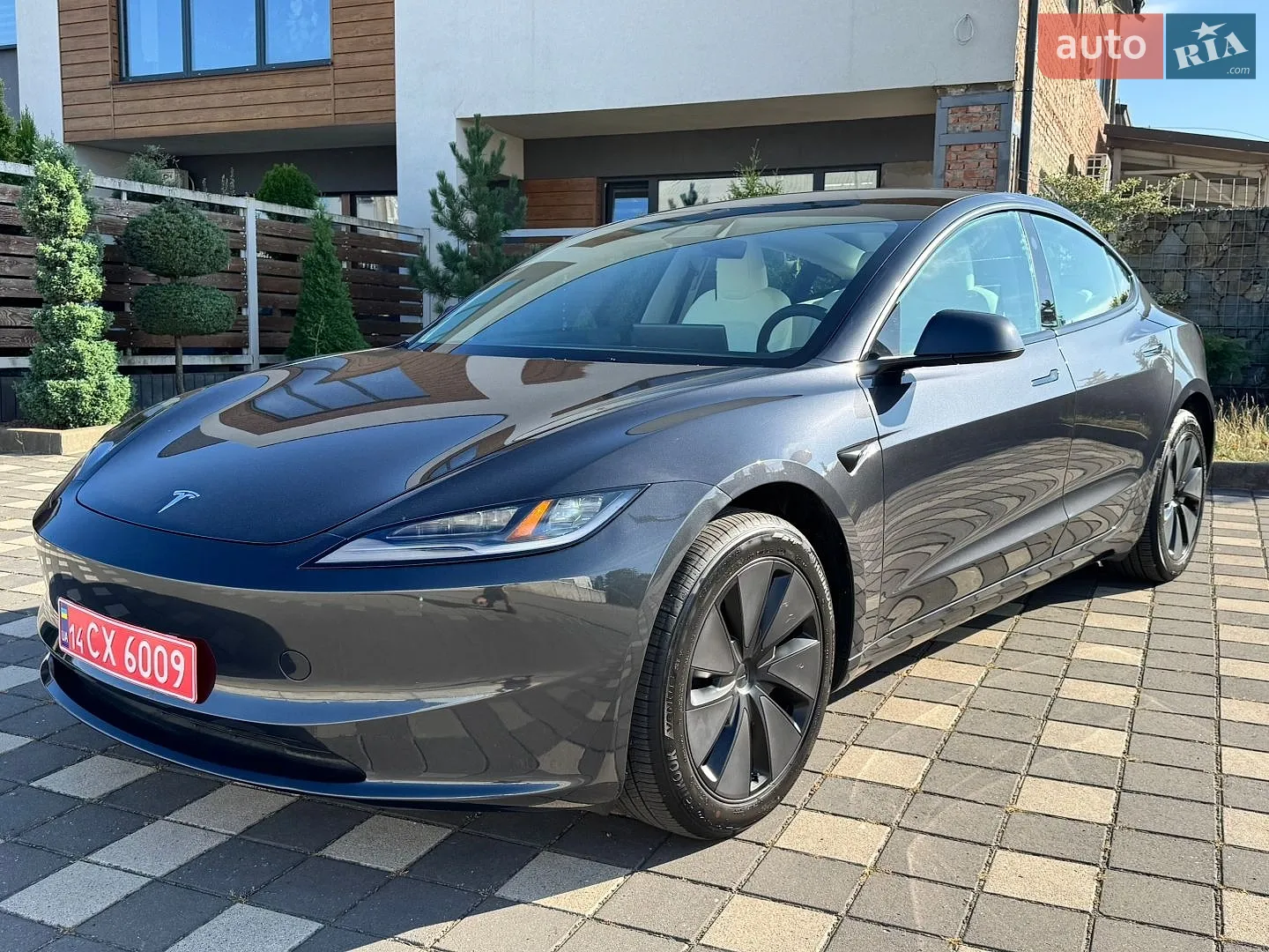 Tesla Model 3, 2026