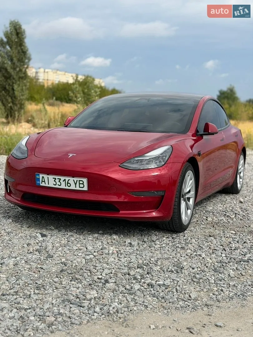 Tesla Model 3, 2022