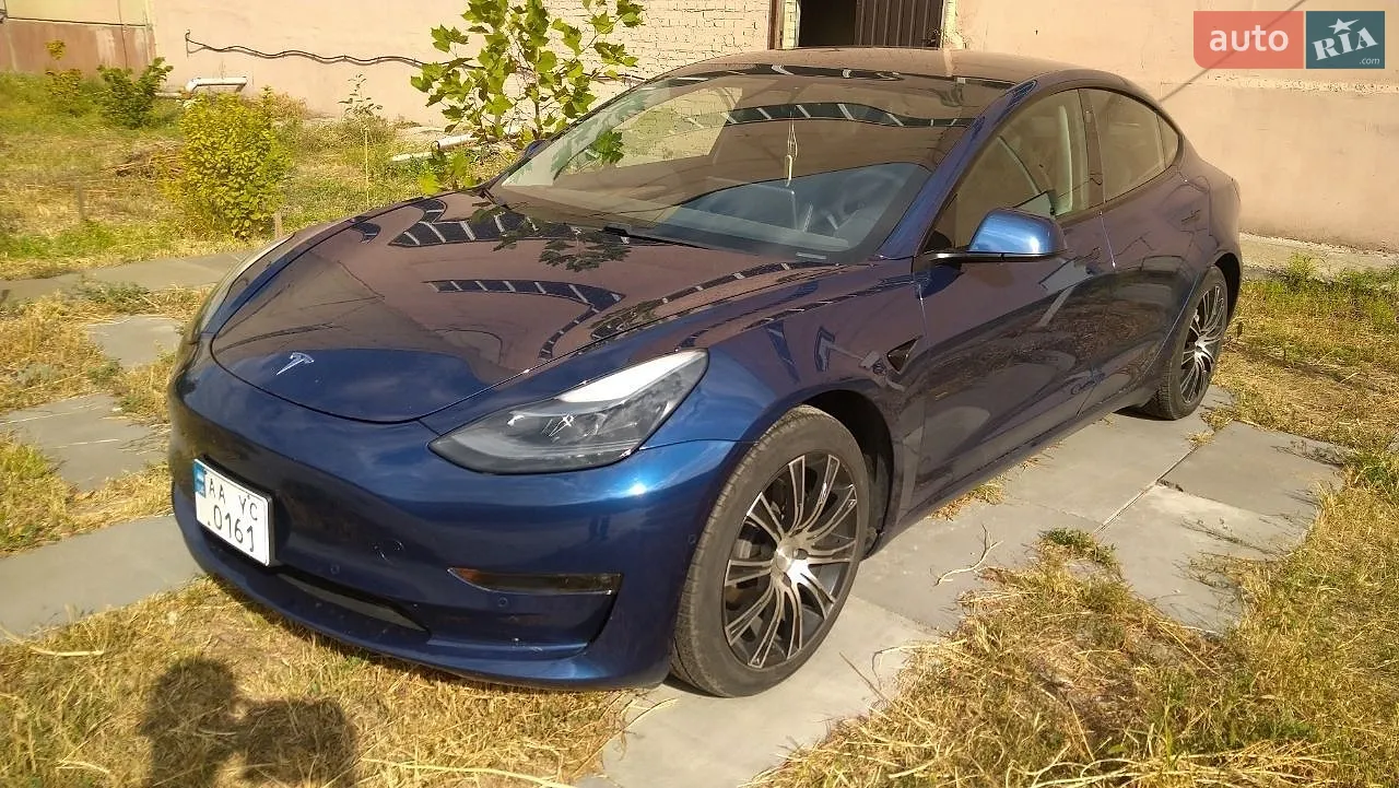 Tesla Model 3, 2021