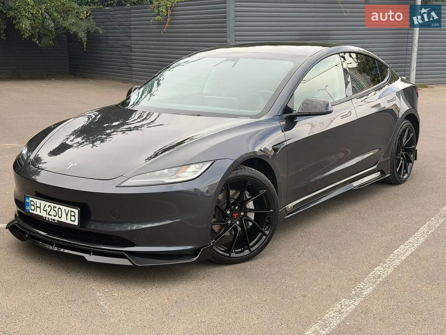 Tesla Model 3, 2024