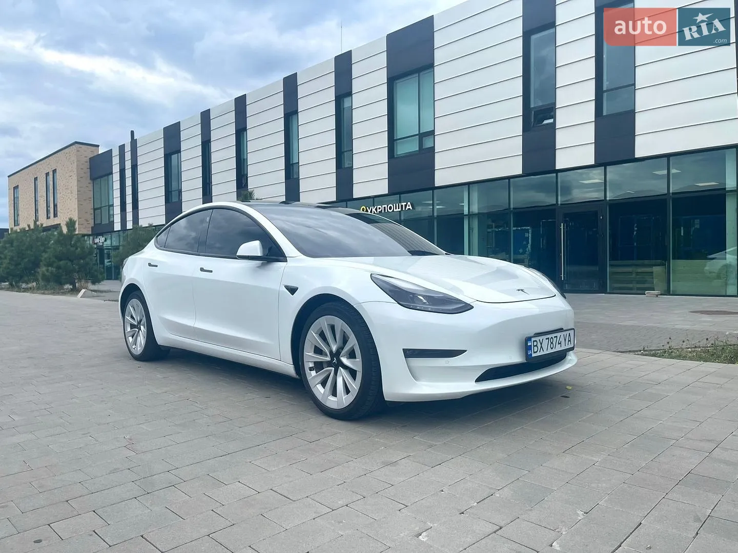 Tesla Model 3, 2021