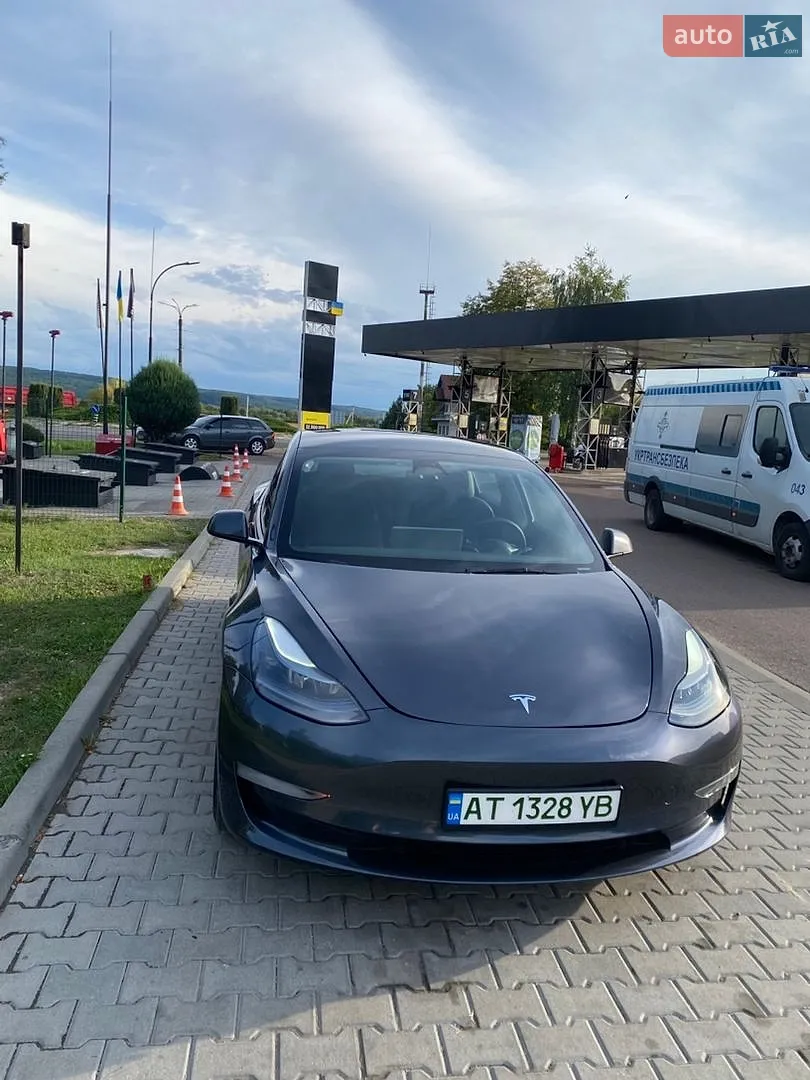 Tesla Model 3, 2022