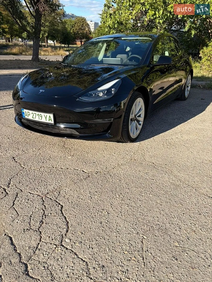 Tesla Model 3, 2022