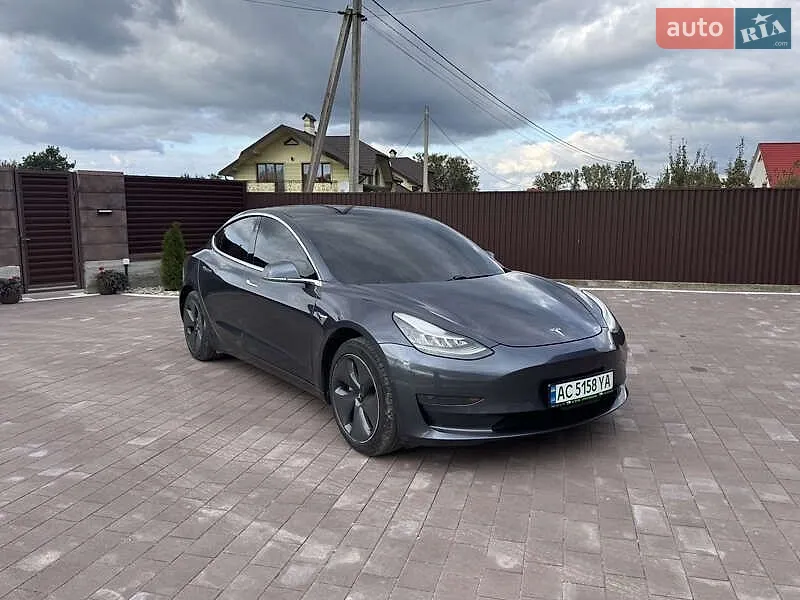 Tesla Model 3, 2020