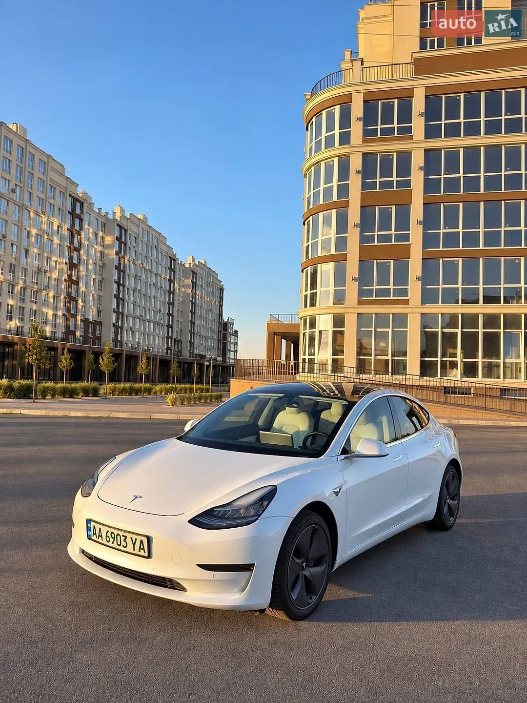 Tesla Model 3, 2020