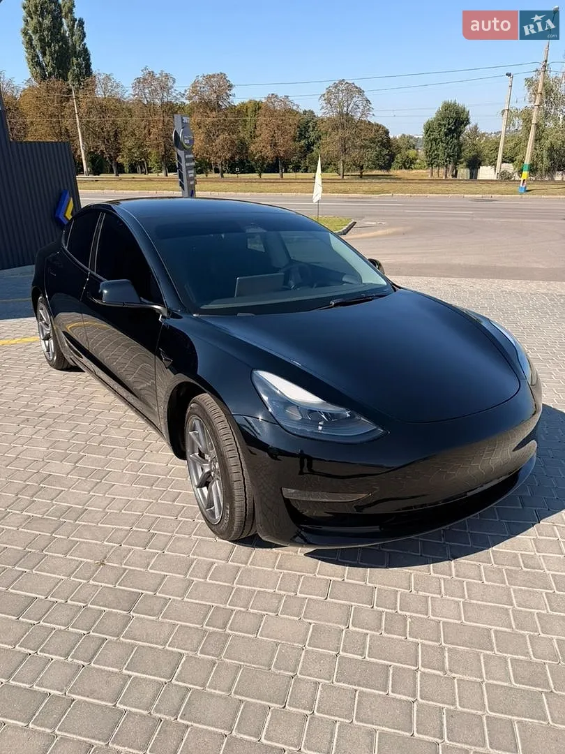 Tesla Model 3, 2023