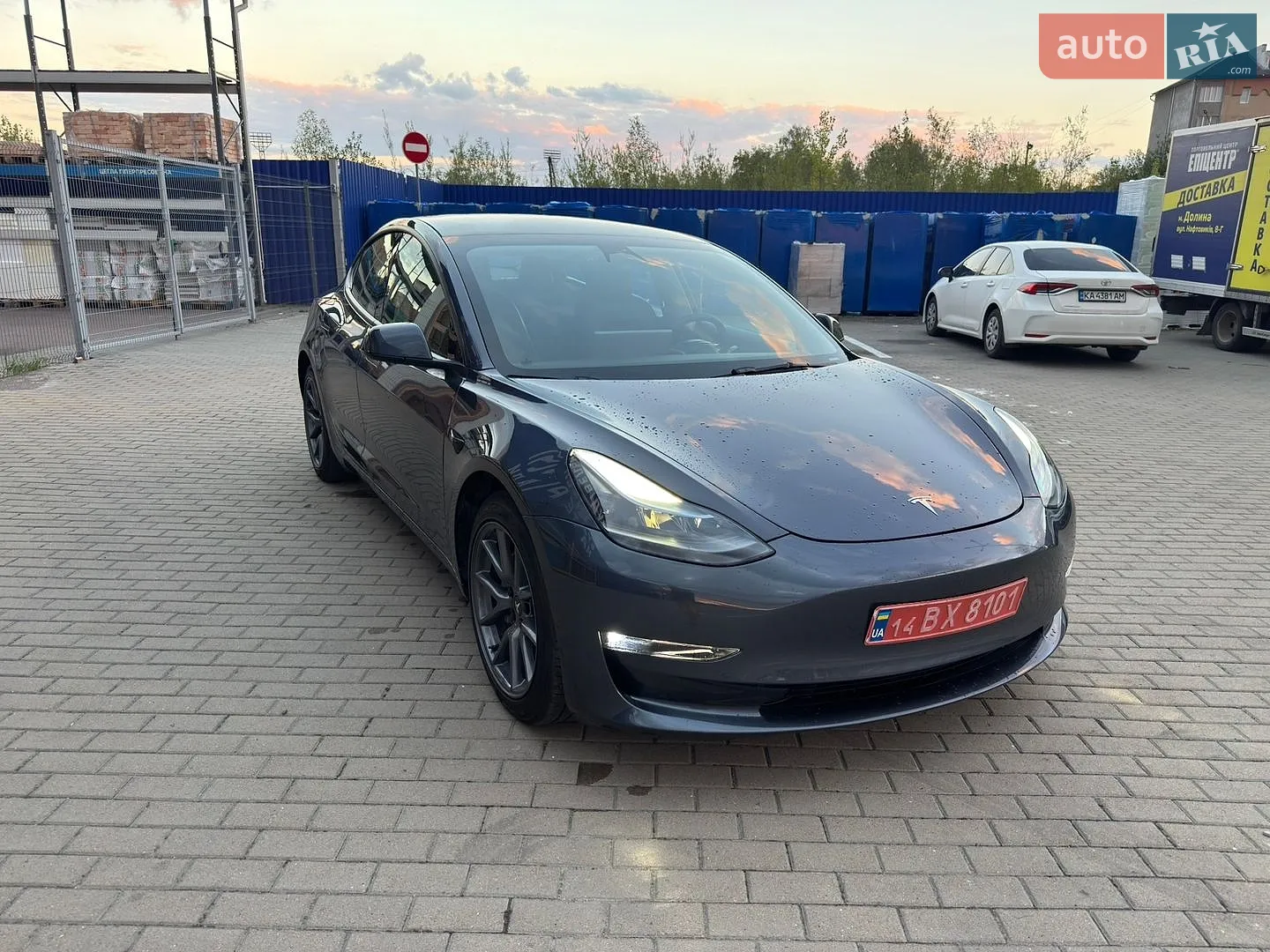 Tesla Model 3, 2023
