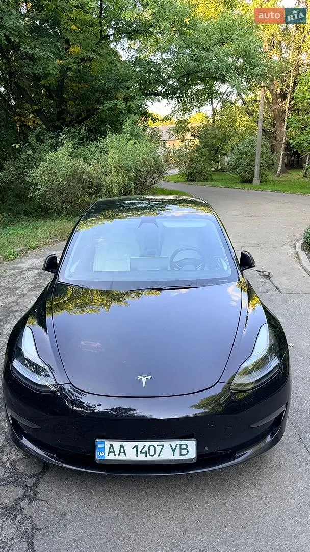 Tesla Model 3, 2021