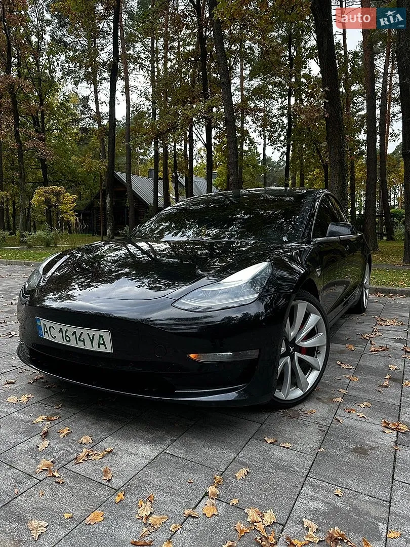 Tesla Model 3, 2019