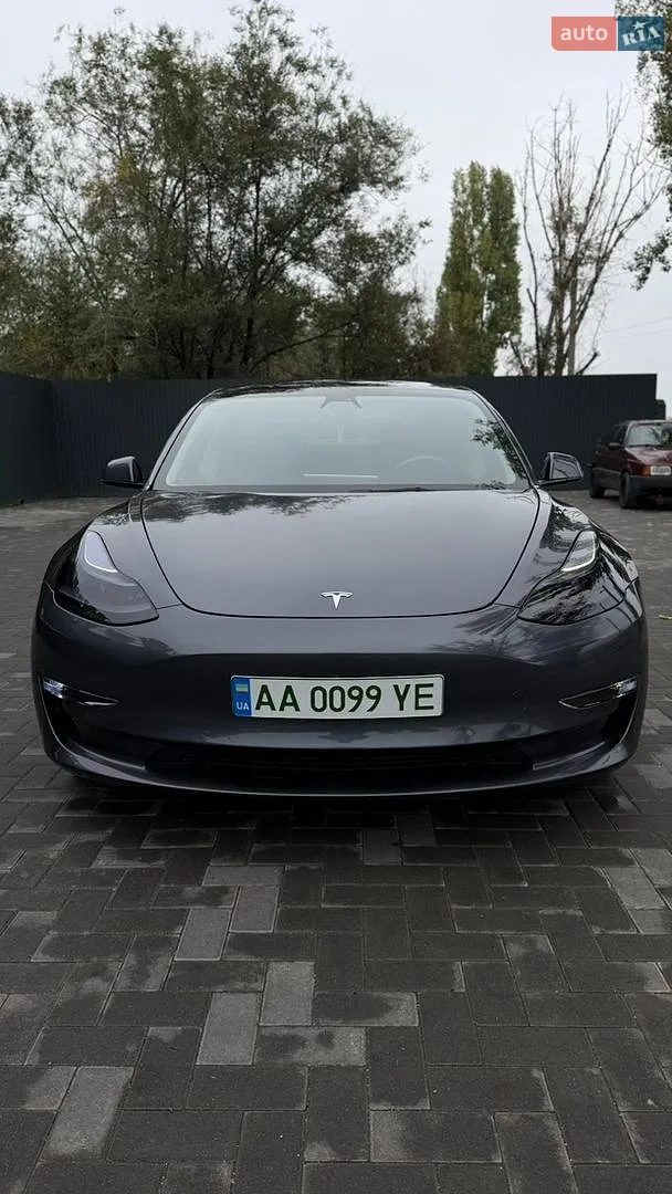 Tesla Model 3, 2021