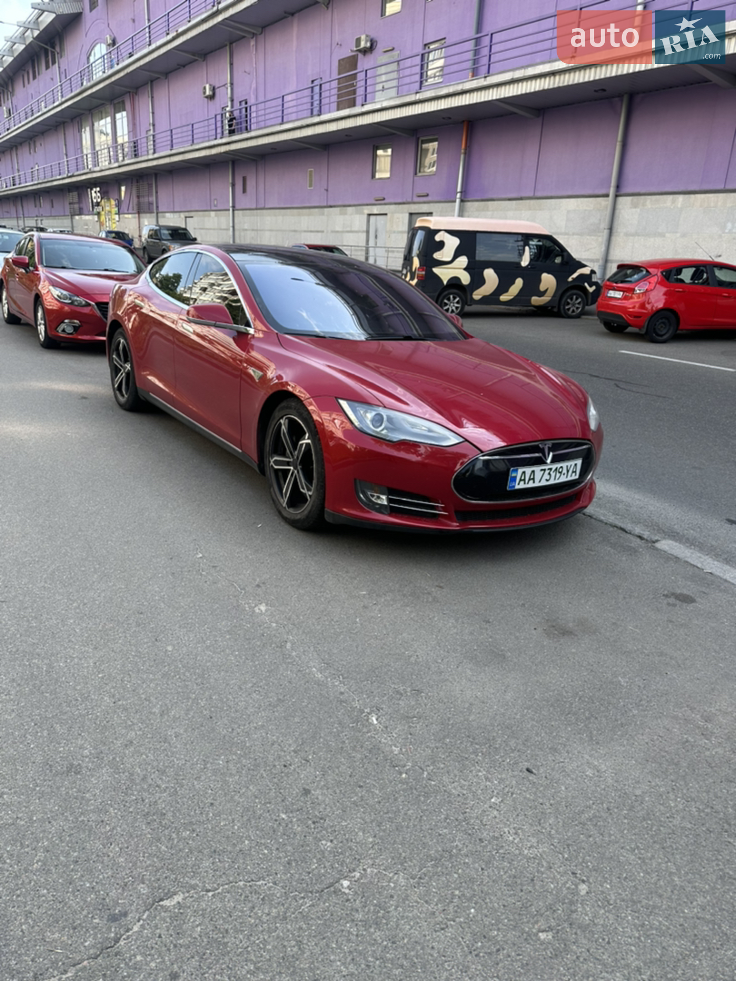 Tesla Model S, 2013