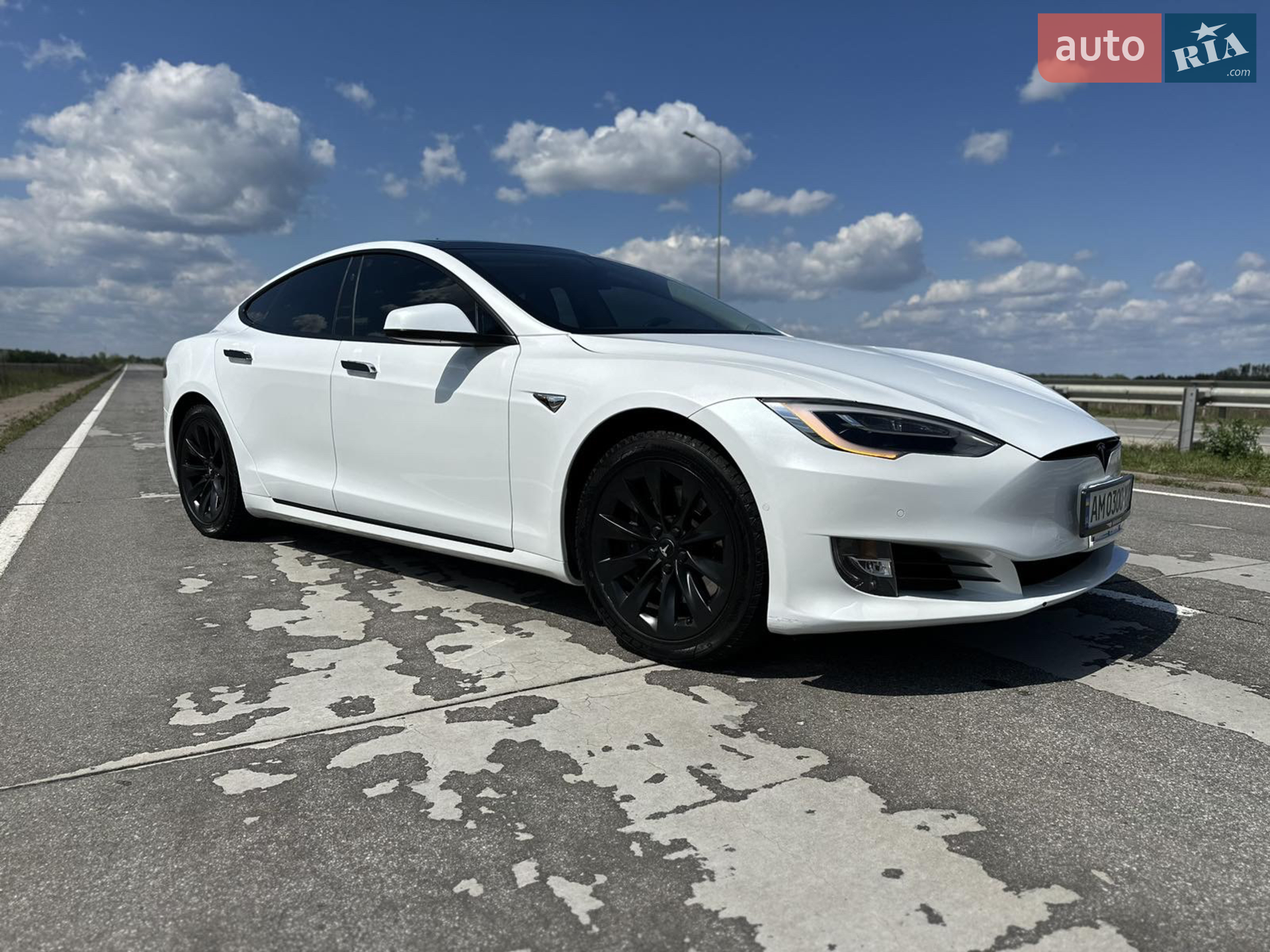 Tesla Model S, 2017