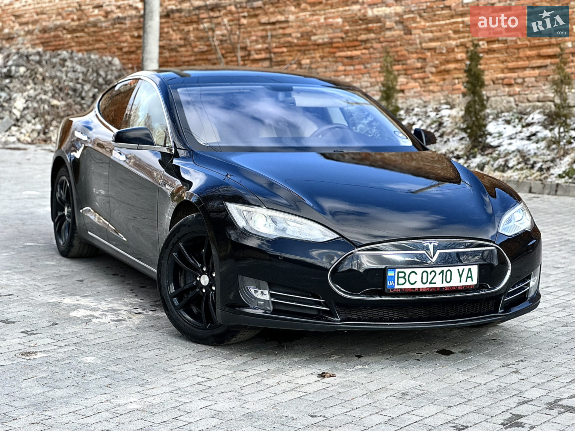Tesla Model S, 2014