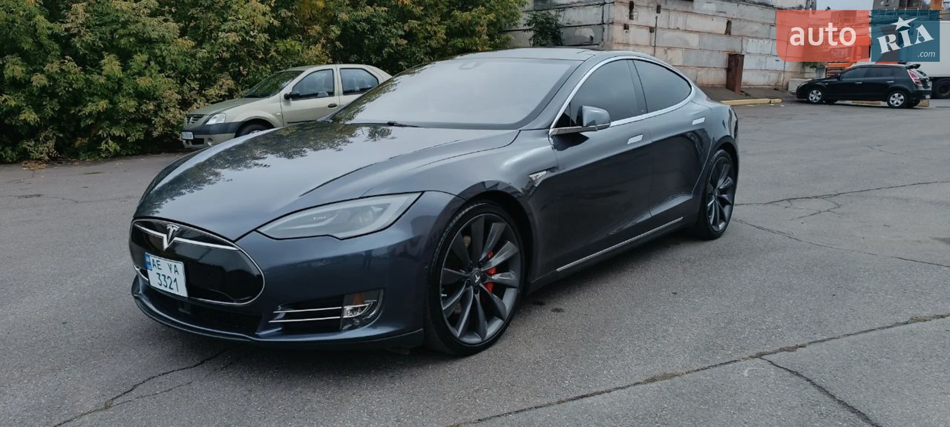 Tesla Model S, 2014