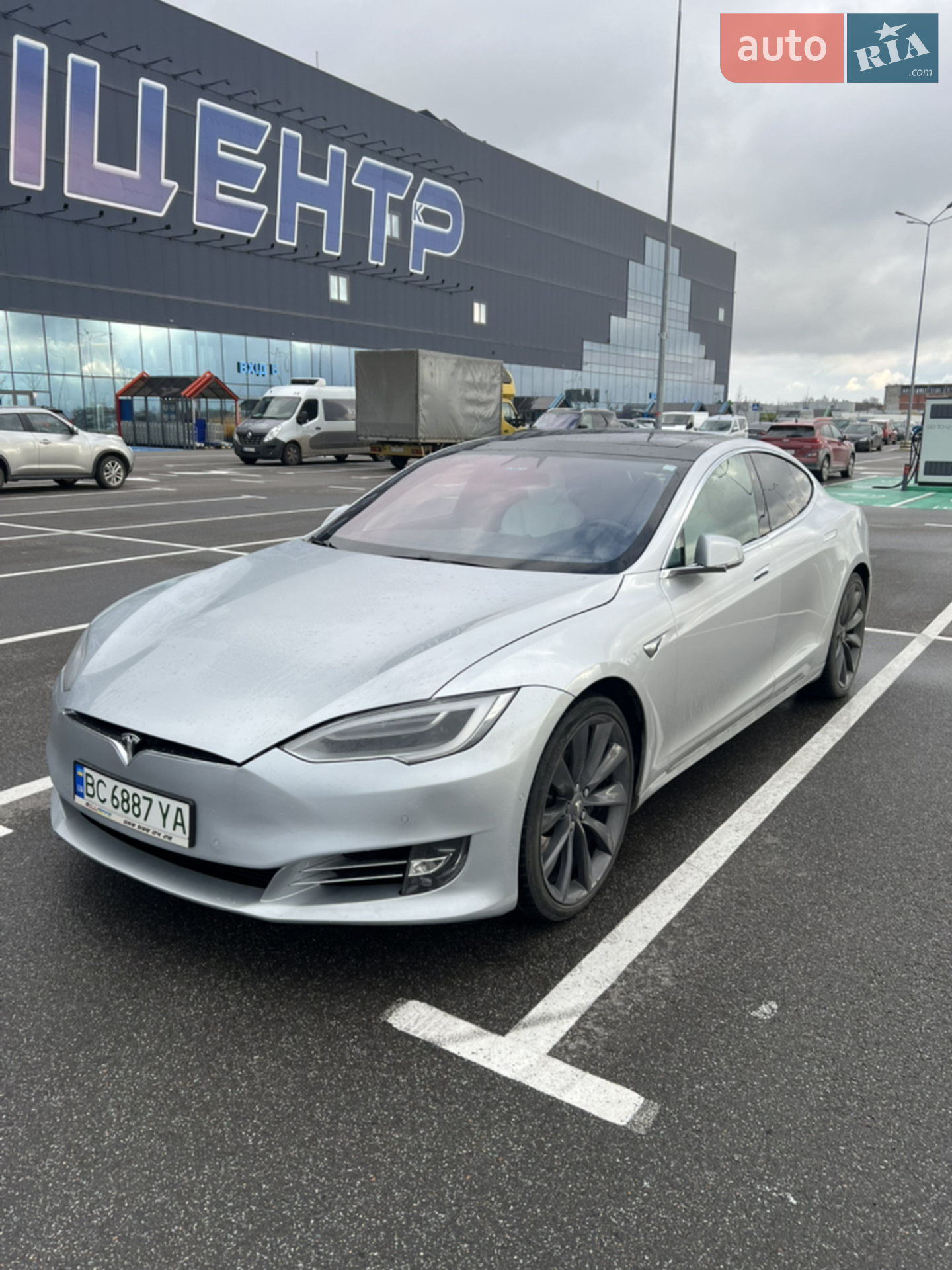 Tesla Model S, 2017