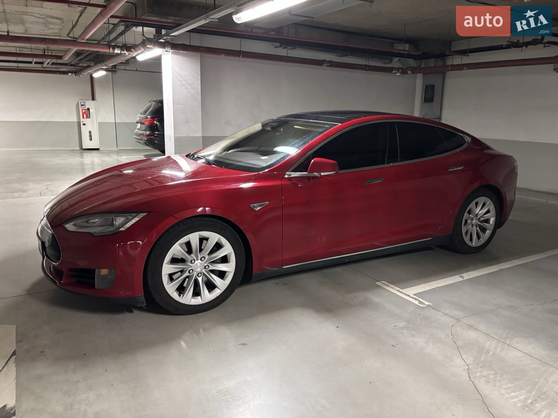 Tesla Model S, 2016