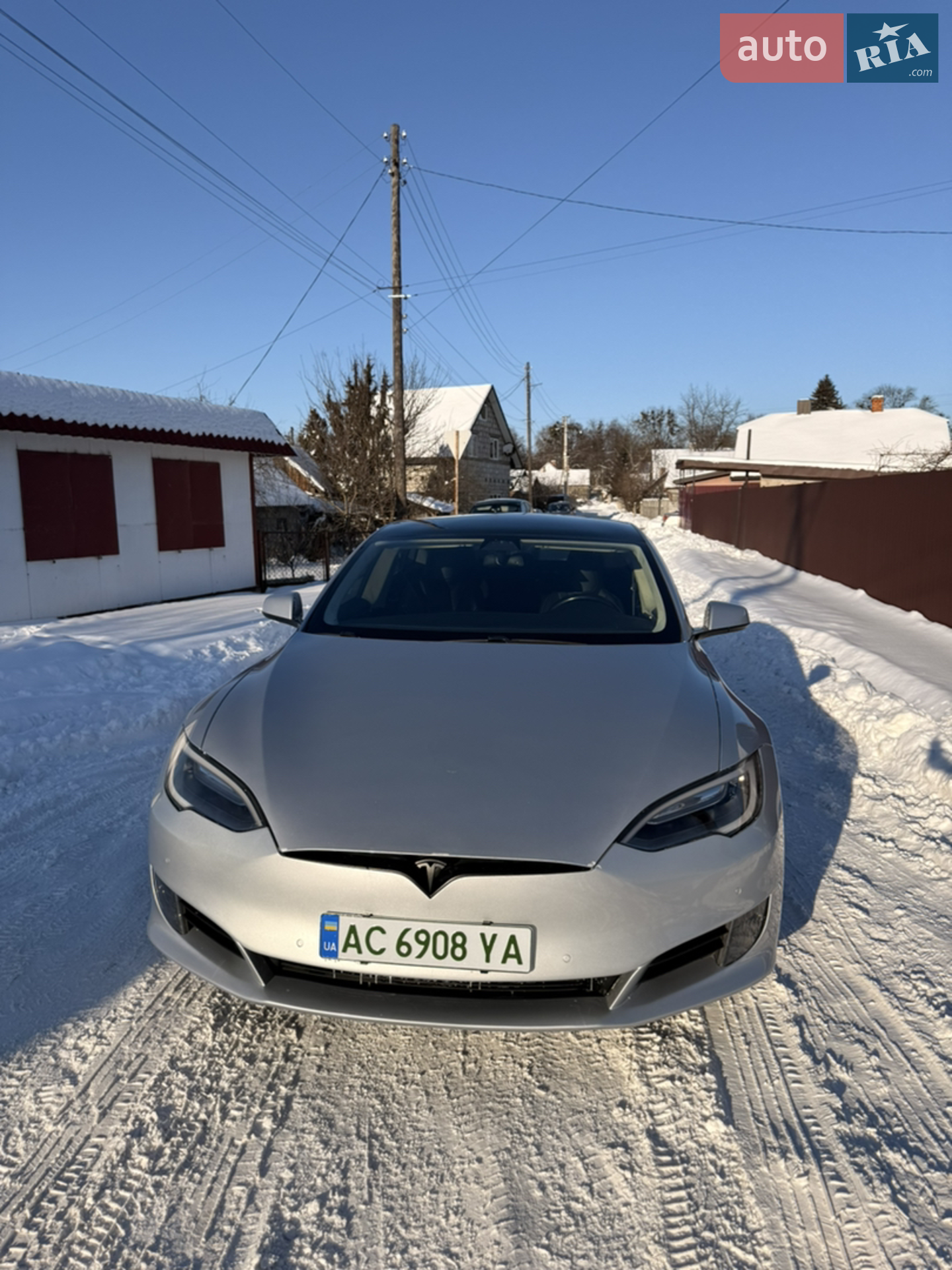 Tesla Model S, 2016