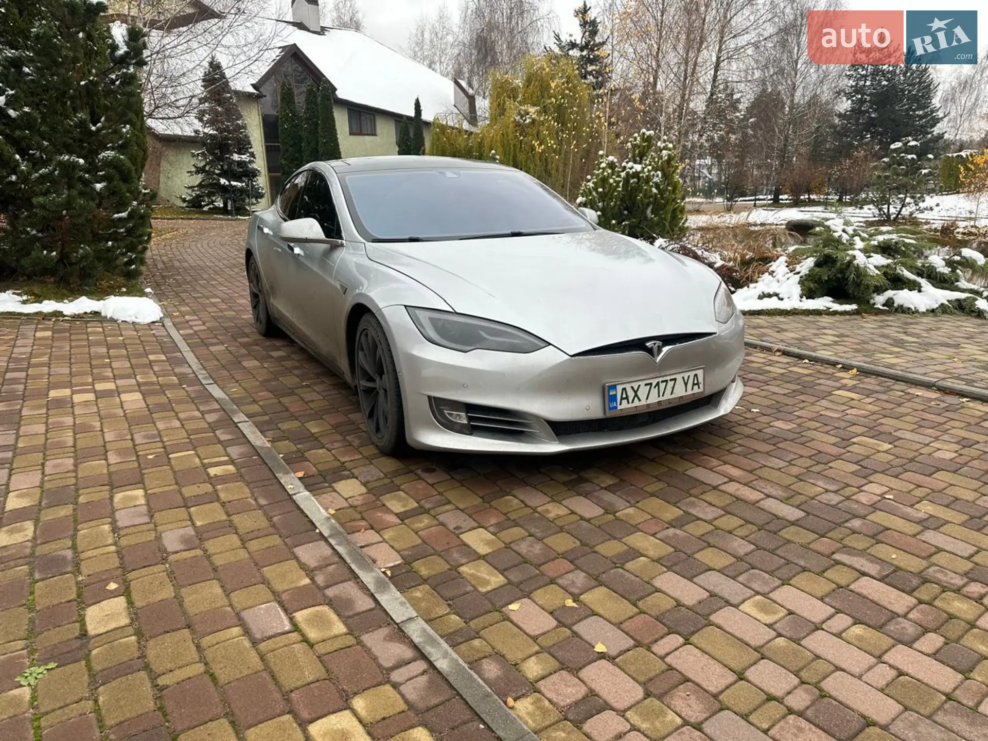 Tesla Model S, 2015