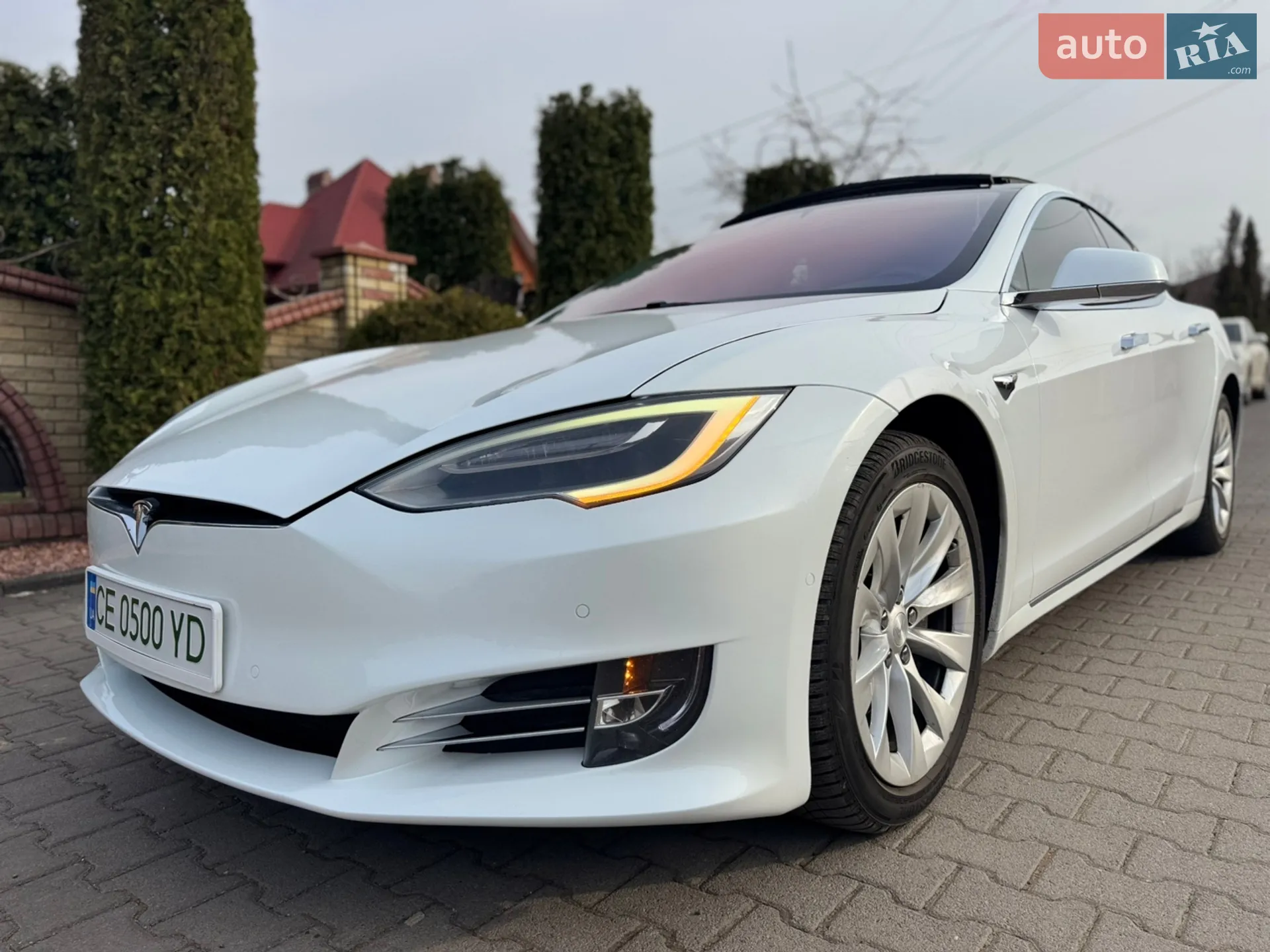 Tesla Model S, 2018