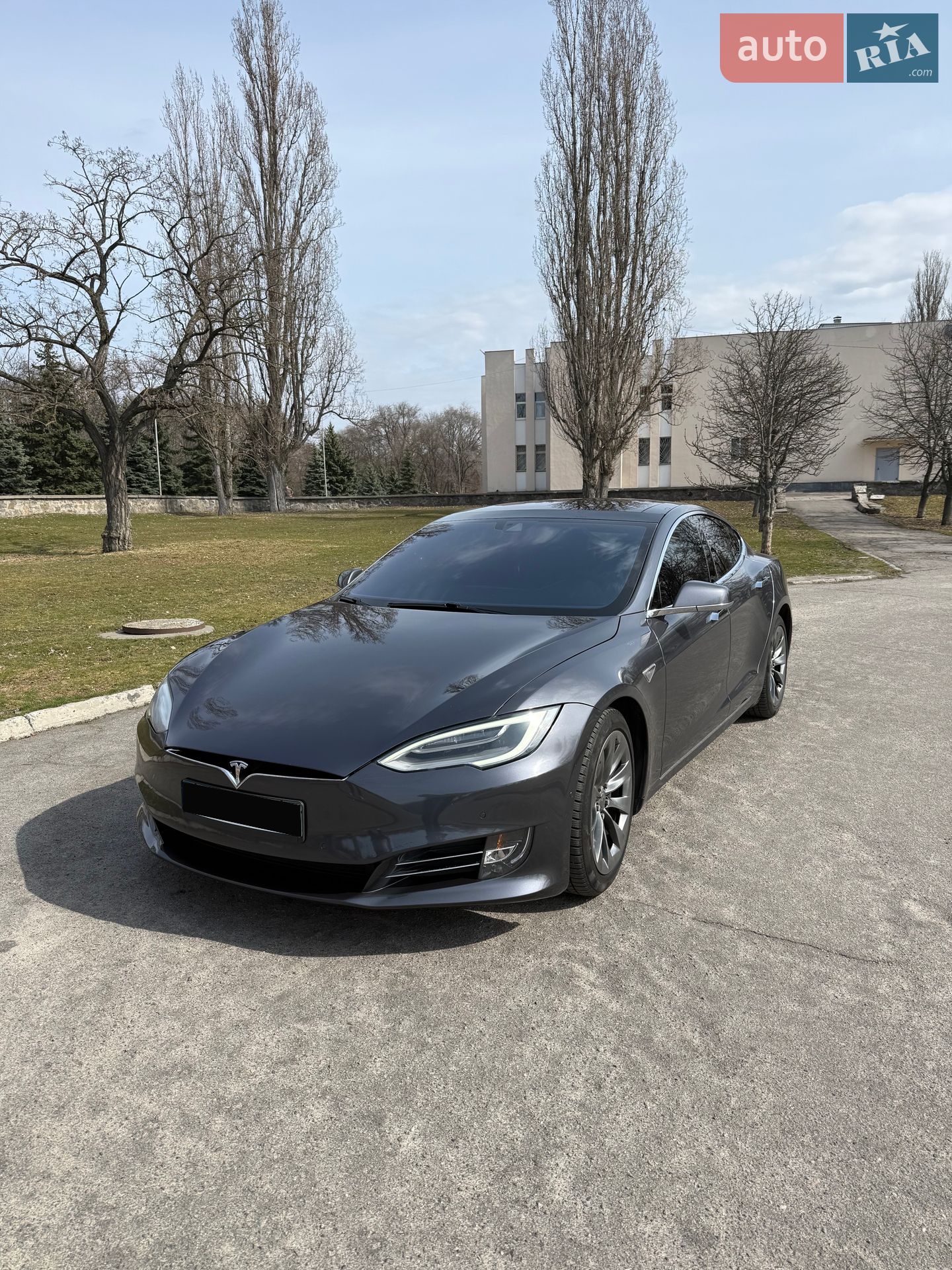 Tesla Model S, 2016