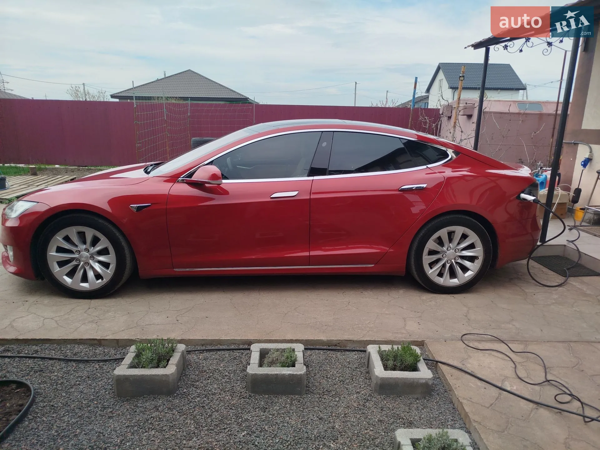 Tesla Model S, 2017