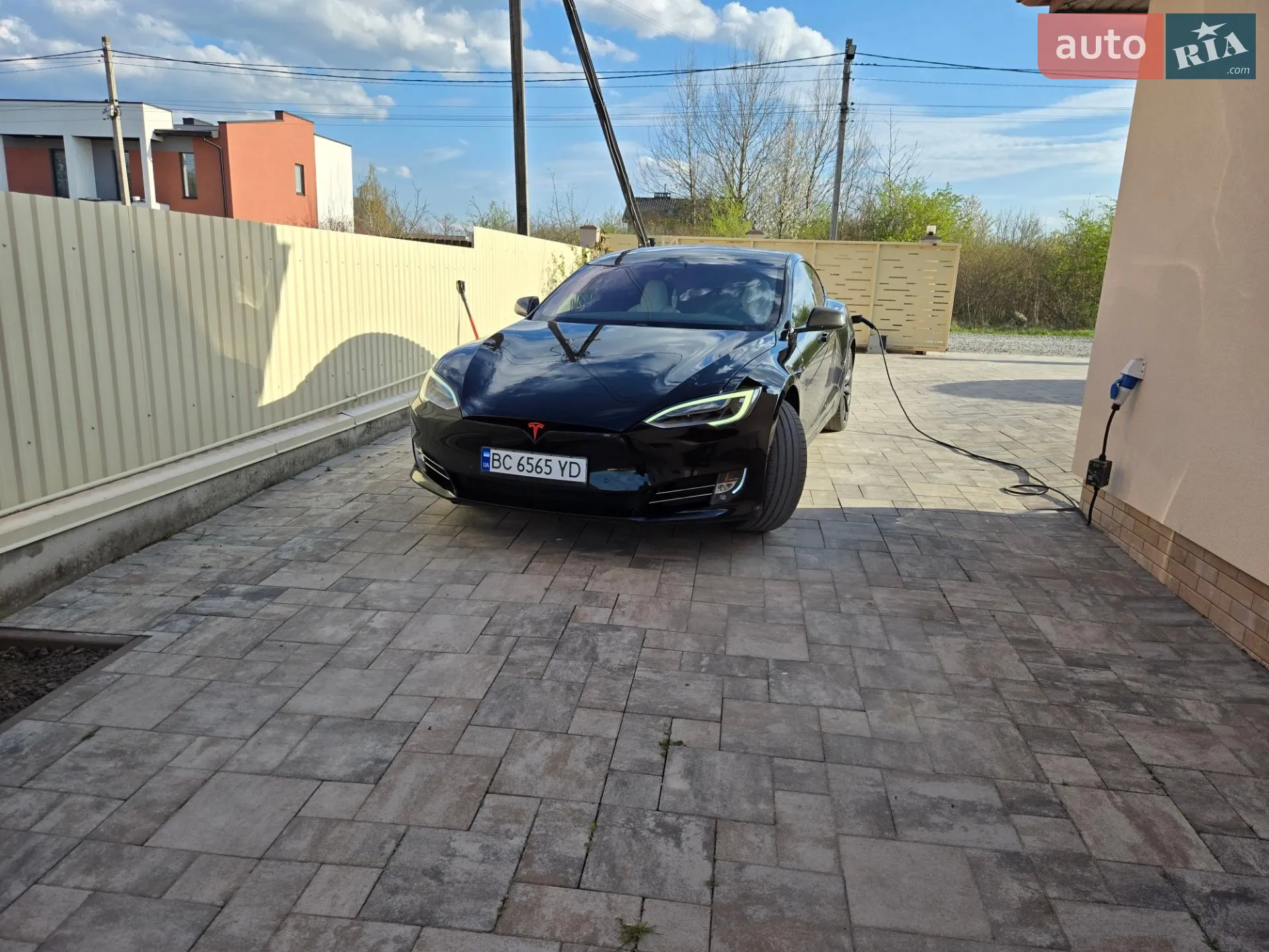 Tesla Model S, 2019