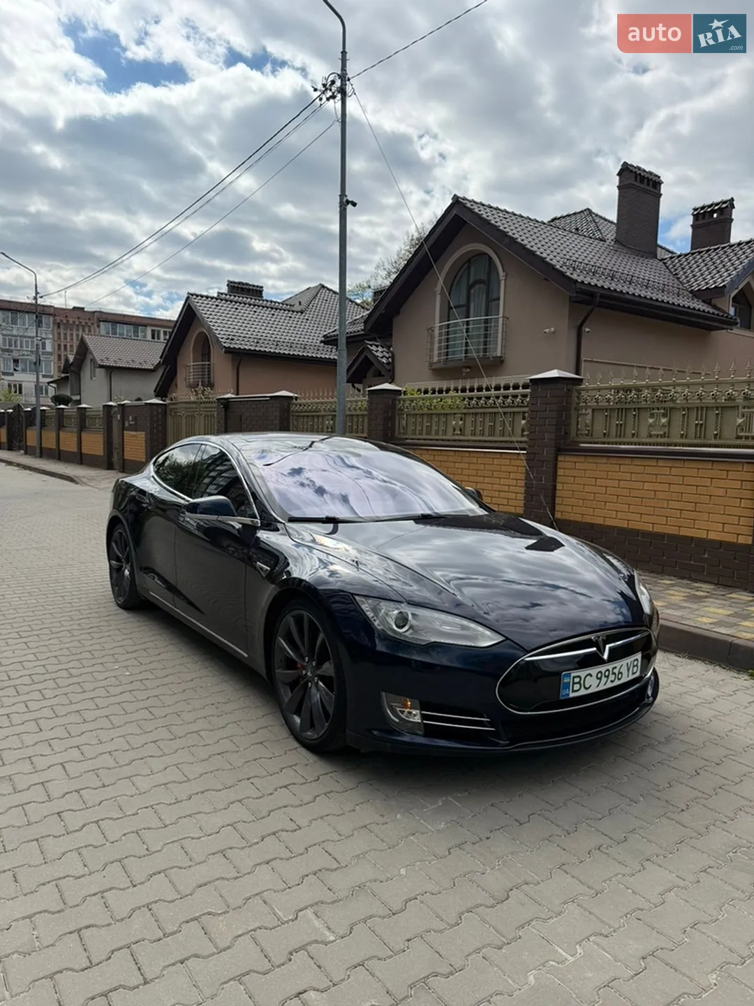 Tesla Model S, 2014