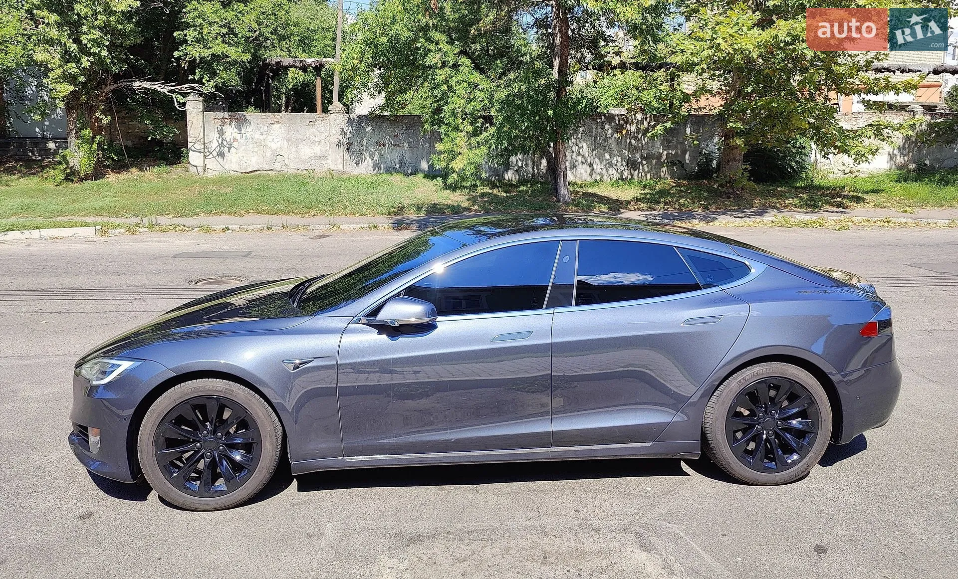 Tesla Model S, 2018