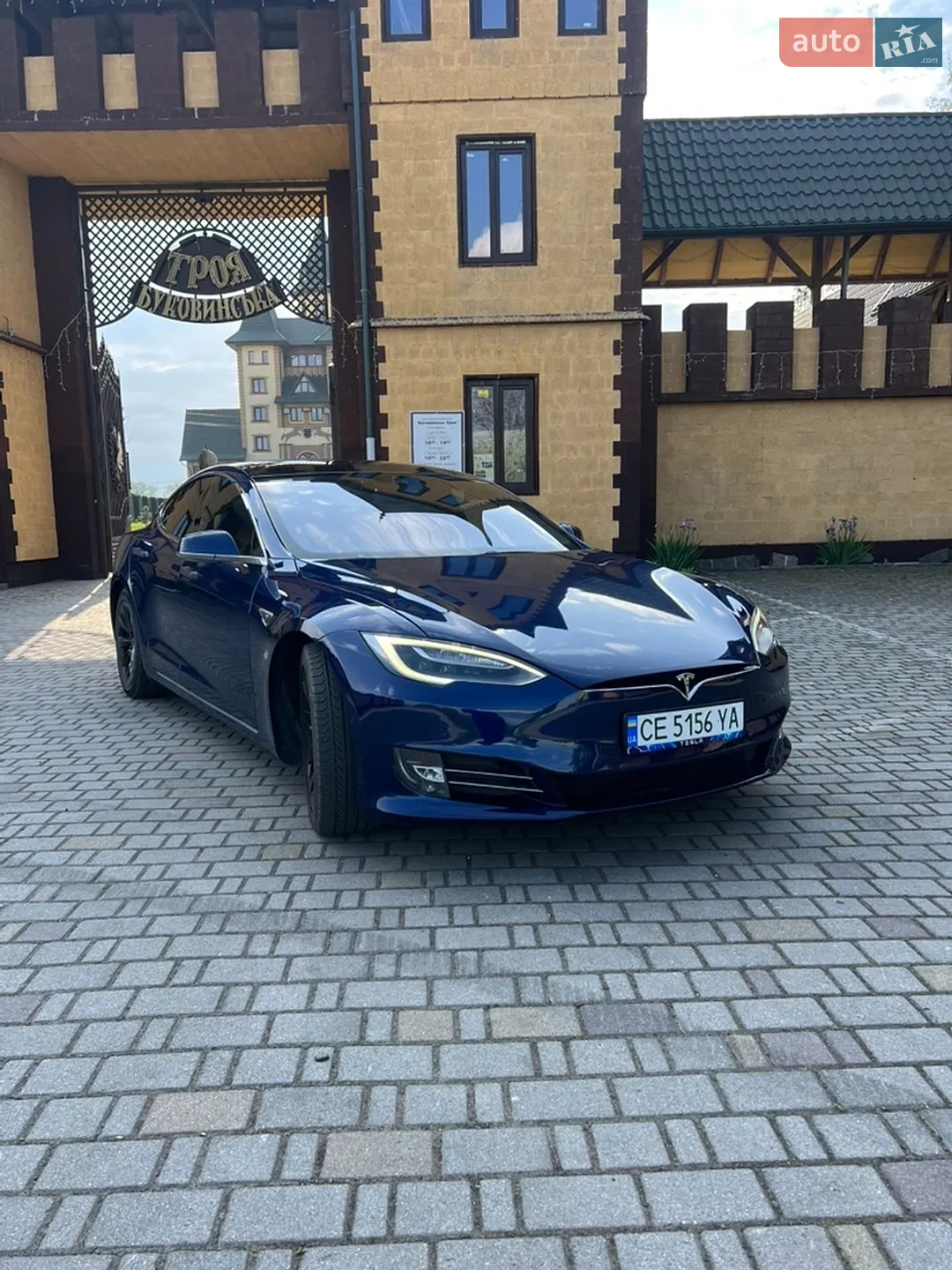 Tesla Model S, 2016