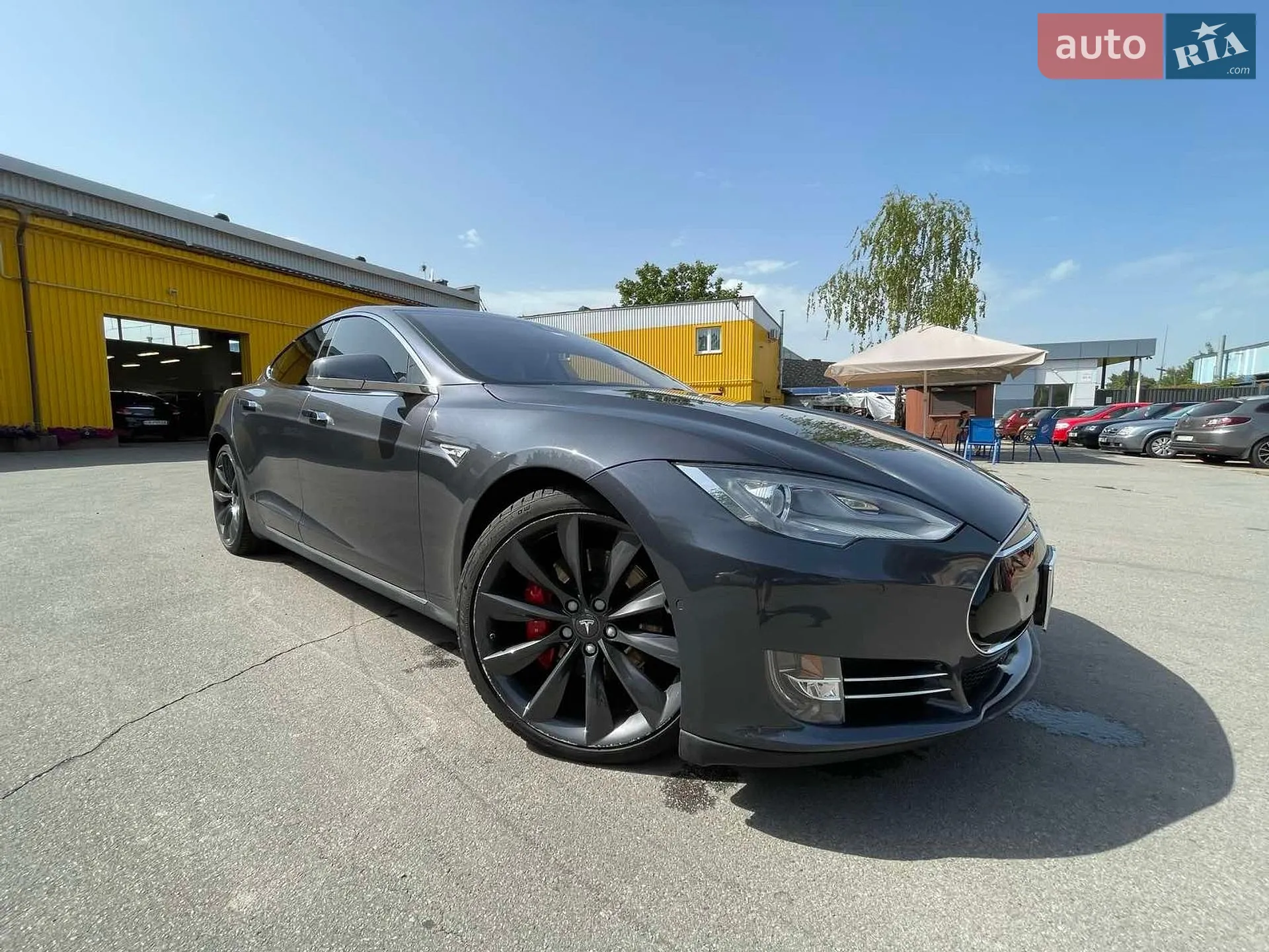 Tesla Model S, 2015