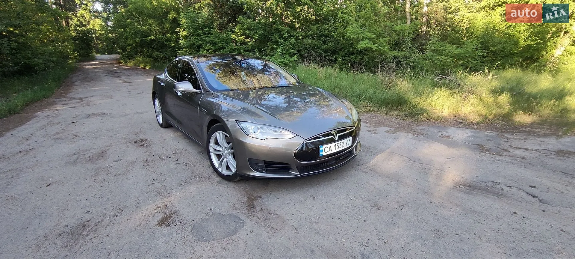 Tesla Model S, 2016