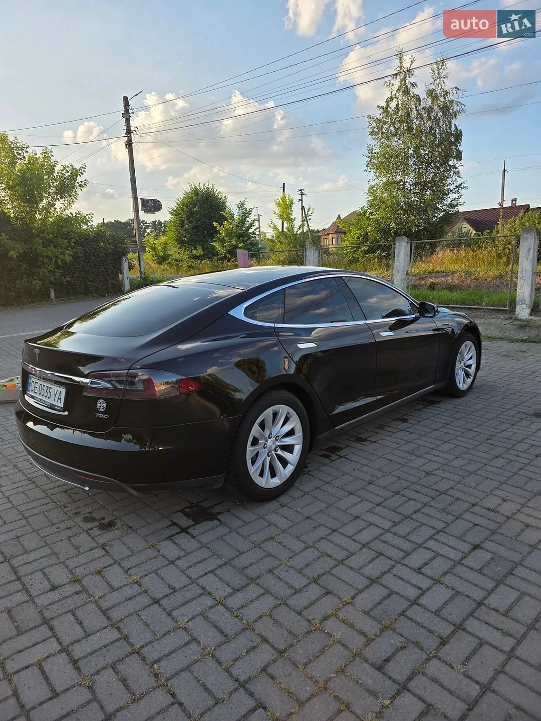 Tesla Model S, 2016