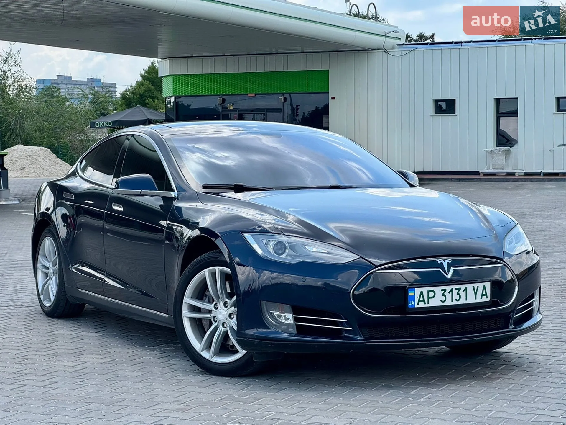 Tesla Model S, 2014